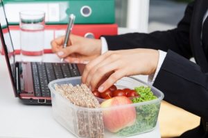 Ce que les employeurs doivent connaitre sur les repas des salariés